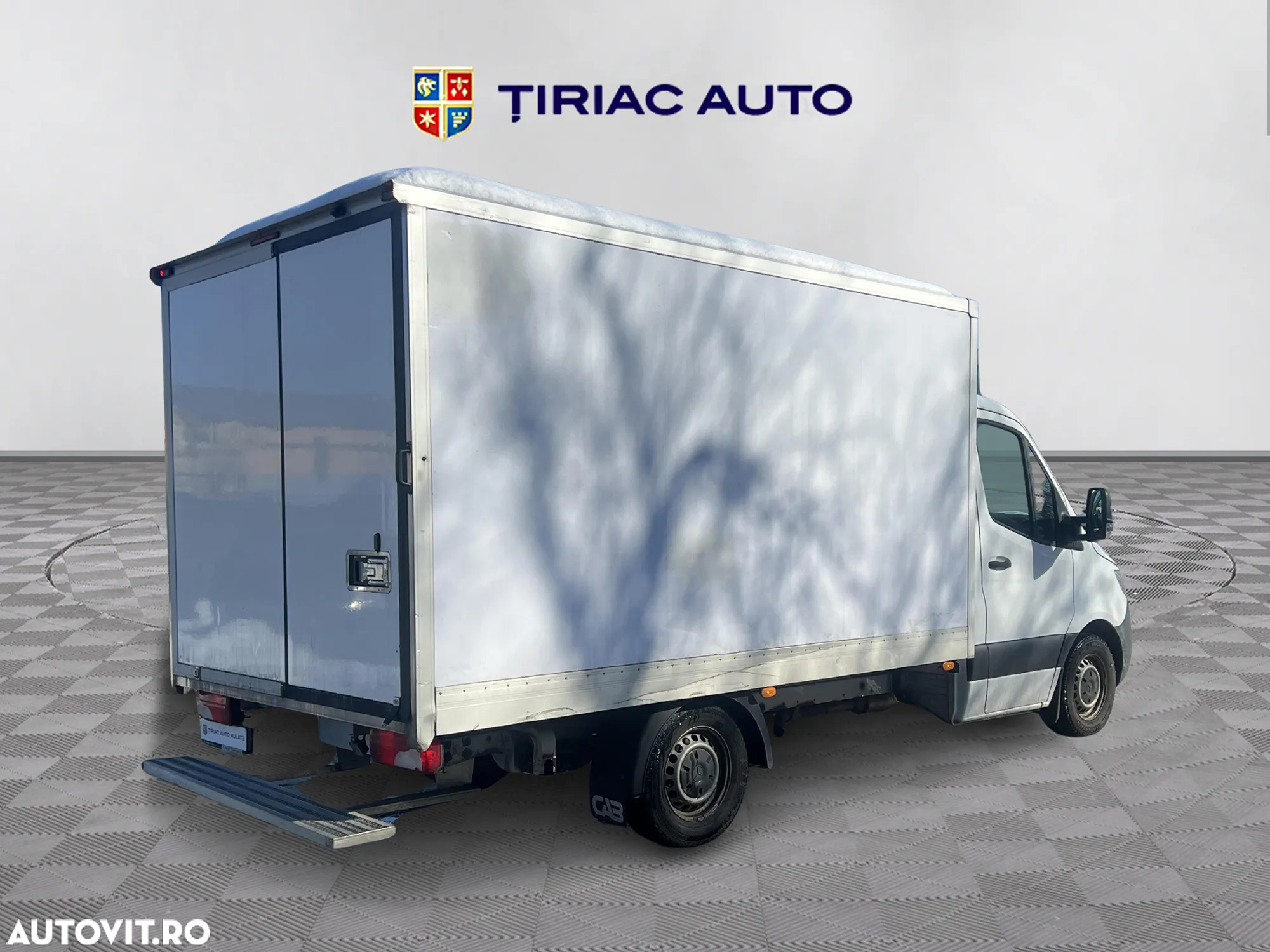 Mercedes-Benz Sprinter - 5