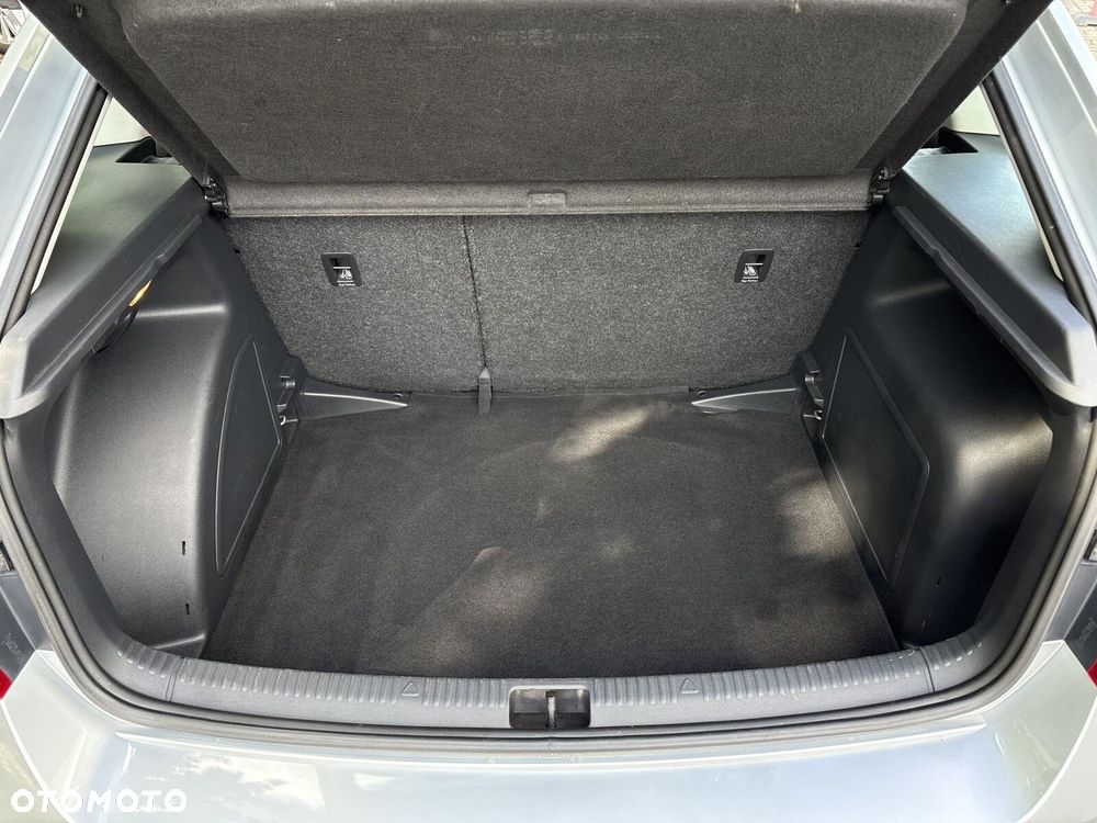 Skoda RAPID Spb 1.0 TSI Ambition - 25