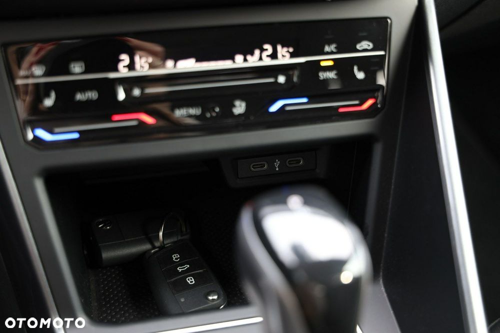 Volkswagen Taigo - 18