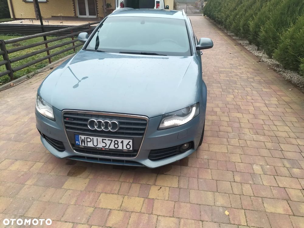 Audi A4 Avant - 1