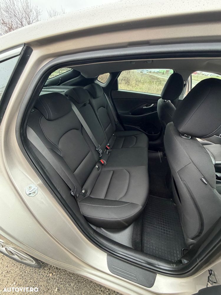 Hyundai i30 1.4 T-GDi 140CP 5DR Exclusive - 13