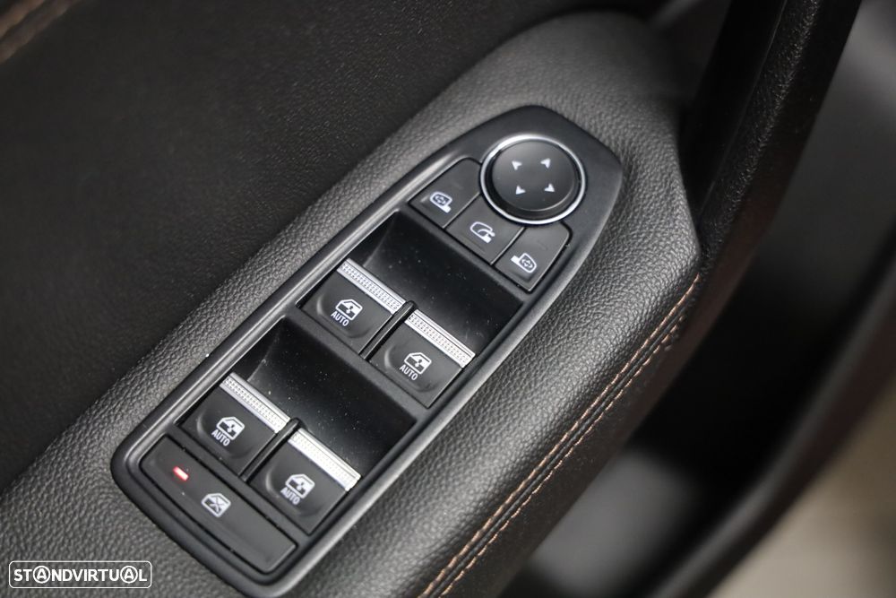 Renault Captur 1.6 E-Tech Plug-In Initiale Paris - 23