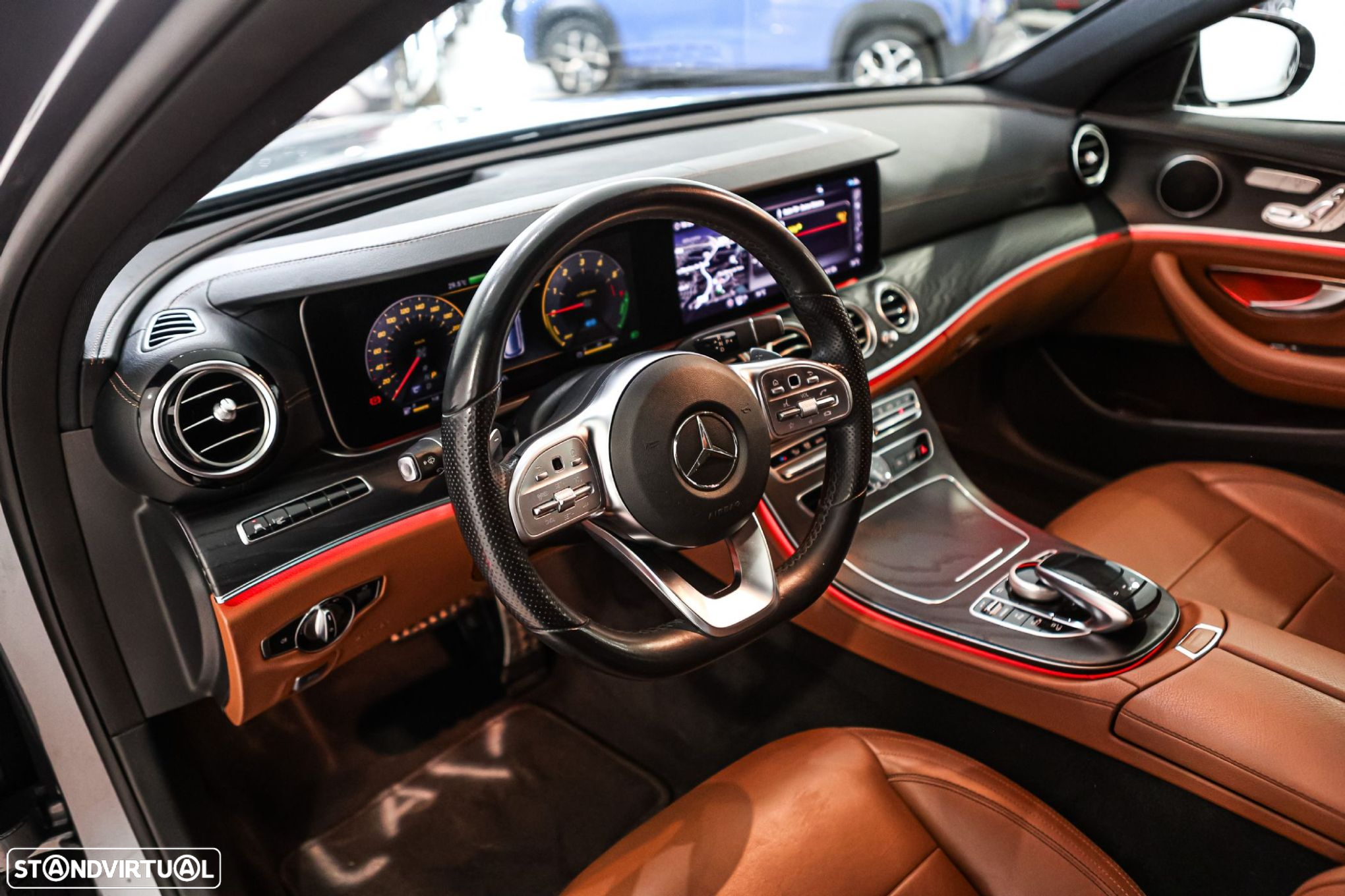 Mercedes-Benz E 300 de AMG Line - 16