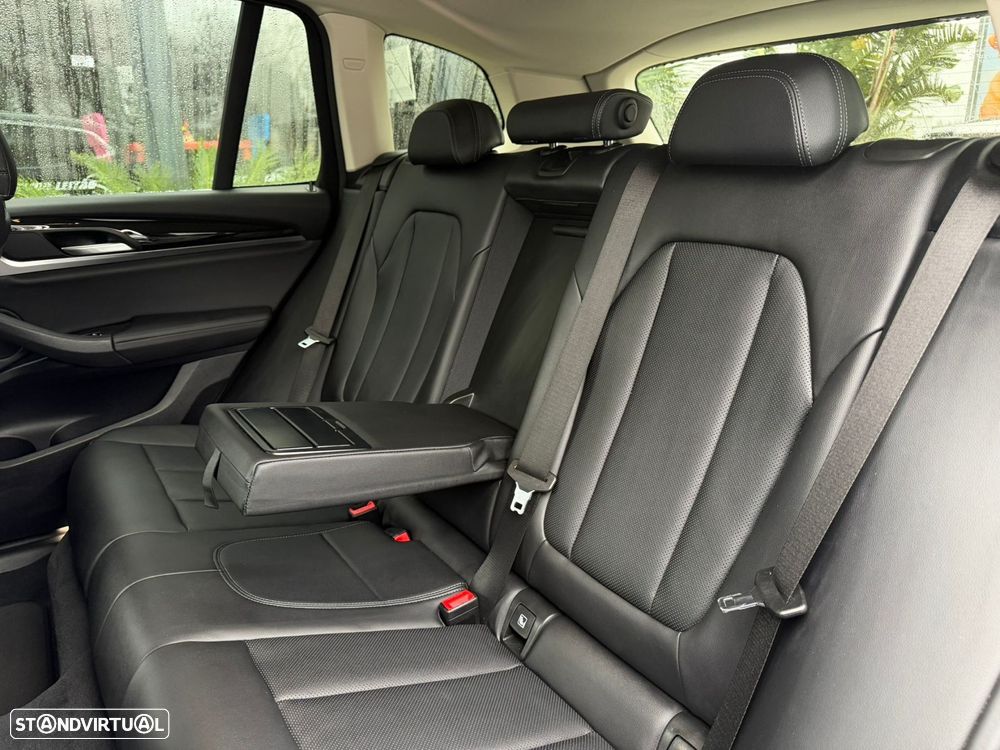 BMW X3 30 e xDrive Advantage - 18