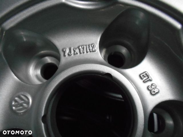 Felgi nowe aluminiowe felgi  7JX17 et 38 vw new beetle 1c0601025ag bez dekielka - 2