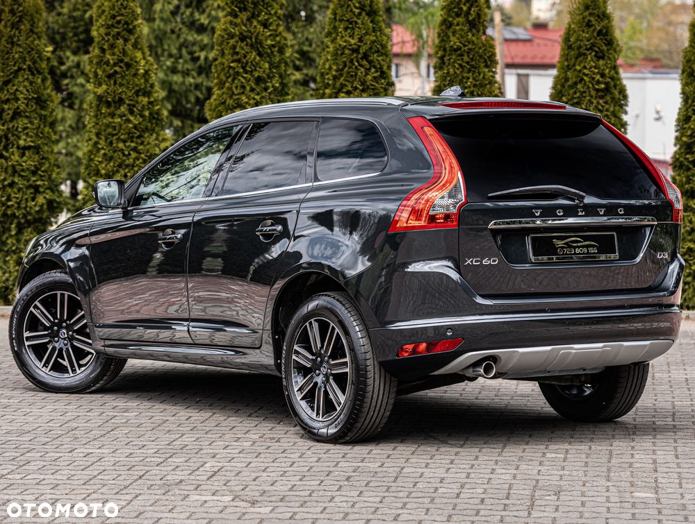 Volvo XC 60 D3 Geartronic Momentum - 24