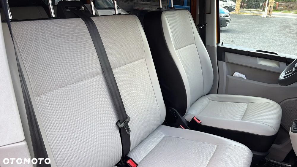 Volkswagen Transporter - 21