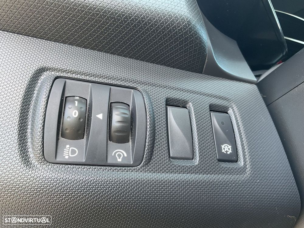 Renault Clio Sport Tourer 0.9 TCe Limited - 21