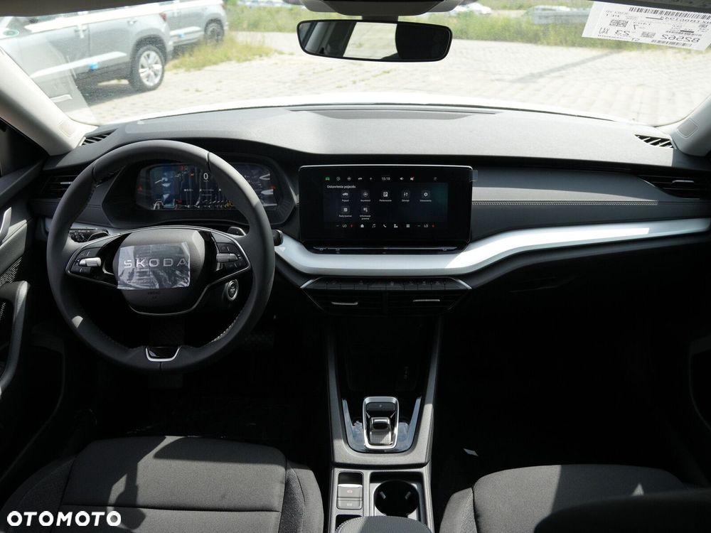 Skoda Octavia 1.5 TSI mHEV Drive Essence DSG - 24