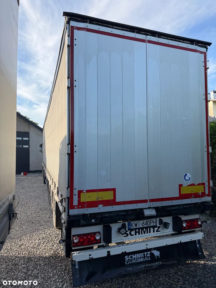 Schmitz CARGOBULL - 4