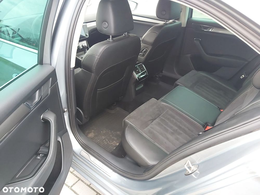 Skoda Superb 2.0 TDI SCR Style DSG - 9