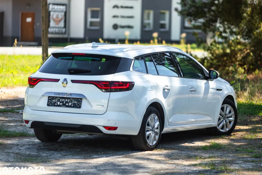 Renault Megane E-TECH 160 EQUILIBRE - 11