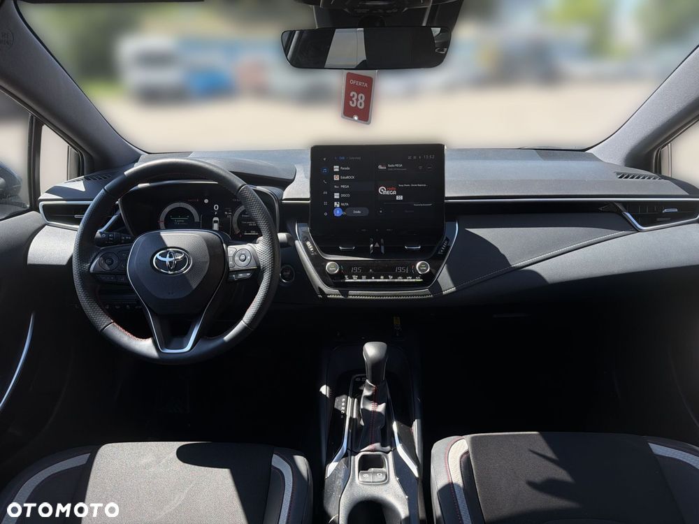 Toyota Corolla 1.8 Hybrid GR Sport Dynamic - 11