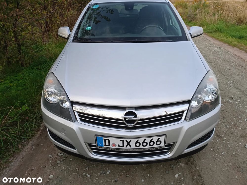 Opel Astra 1.6 Caravan NAVI - 2