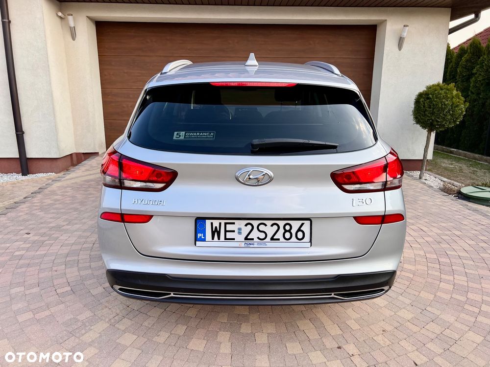 Hyundai i30 1.6 D Comfort - 22