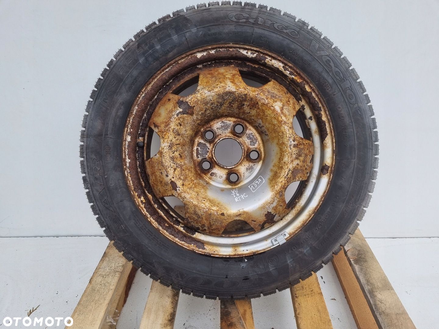 VW Transporter T5 KOŁO ZAPASOWE Zapas 215/60 R17C 7J5601027 - 1