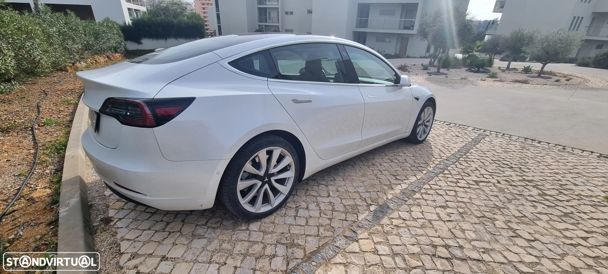 Tesla Model 3 Standard Range Plus RWD - 4