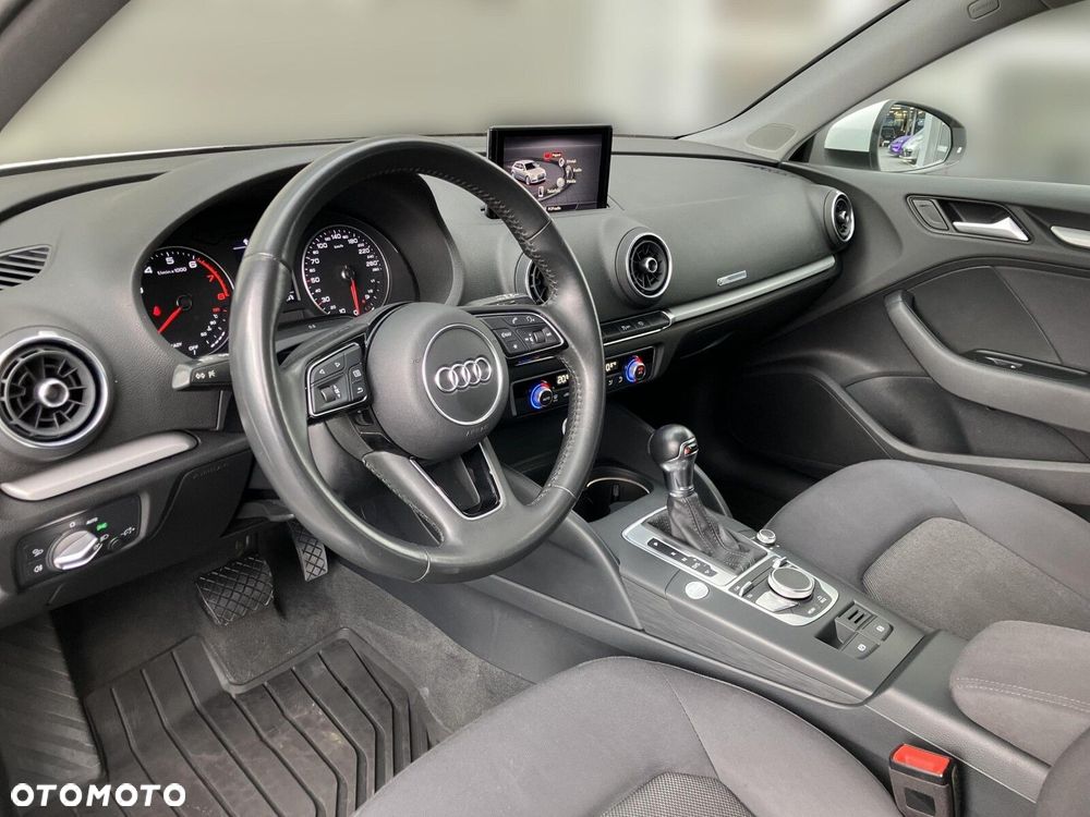 Audi A3 Sportback - 10