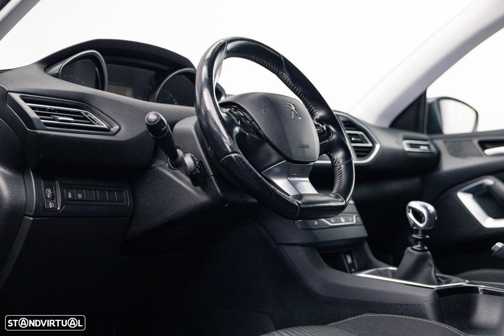Peugeot 308 1.6 BlueHDi Allure - 22