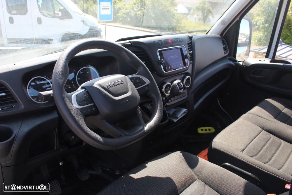 Iveco DAILY 35-160 CAB/SIMPLES // C/PLATAFORMA // 3.000cc - 8