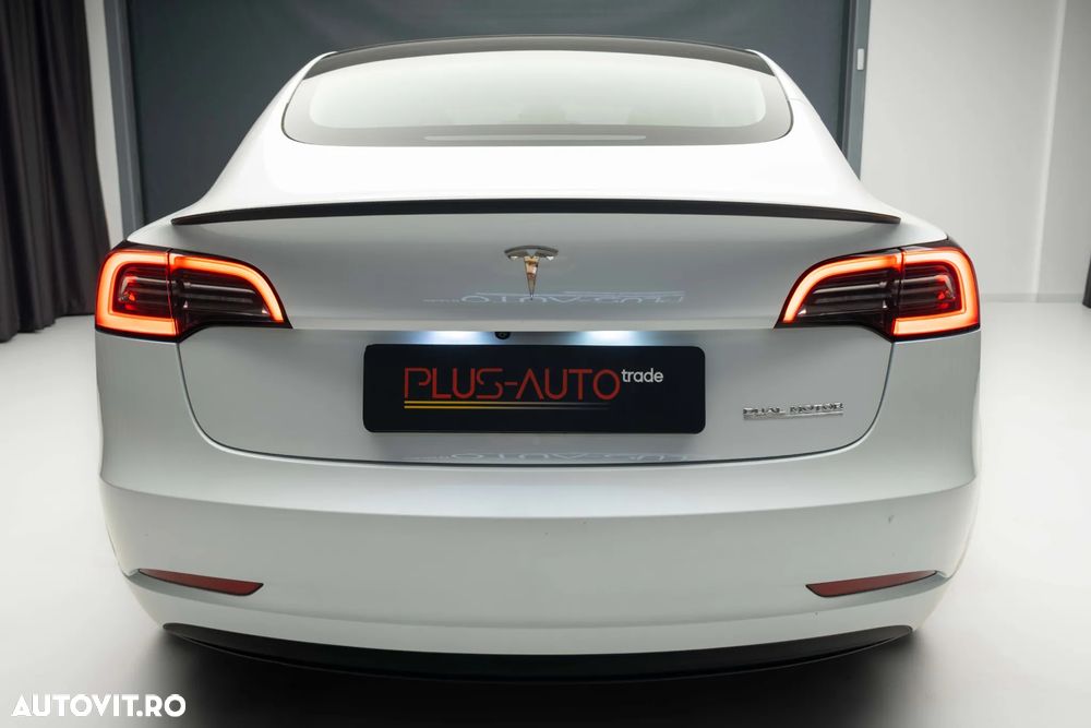 Tesla Model 3 Performance - 6