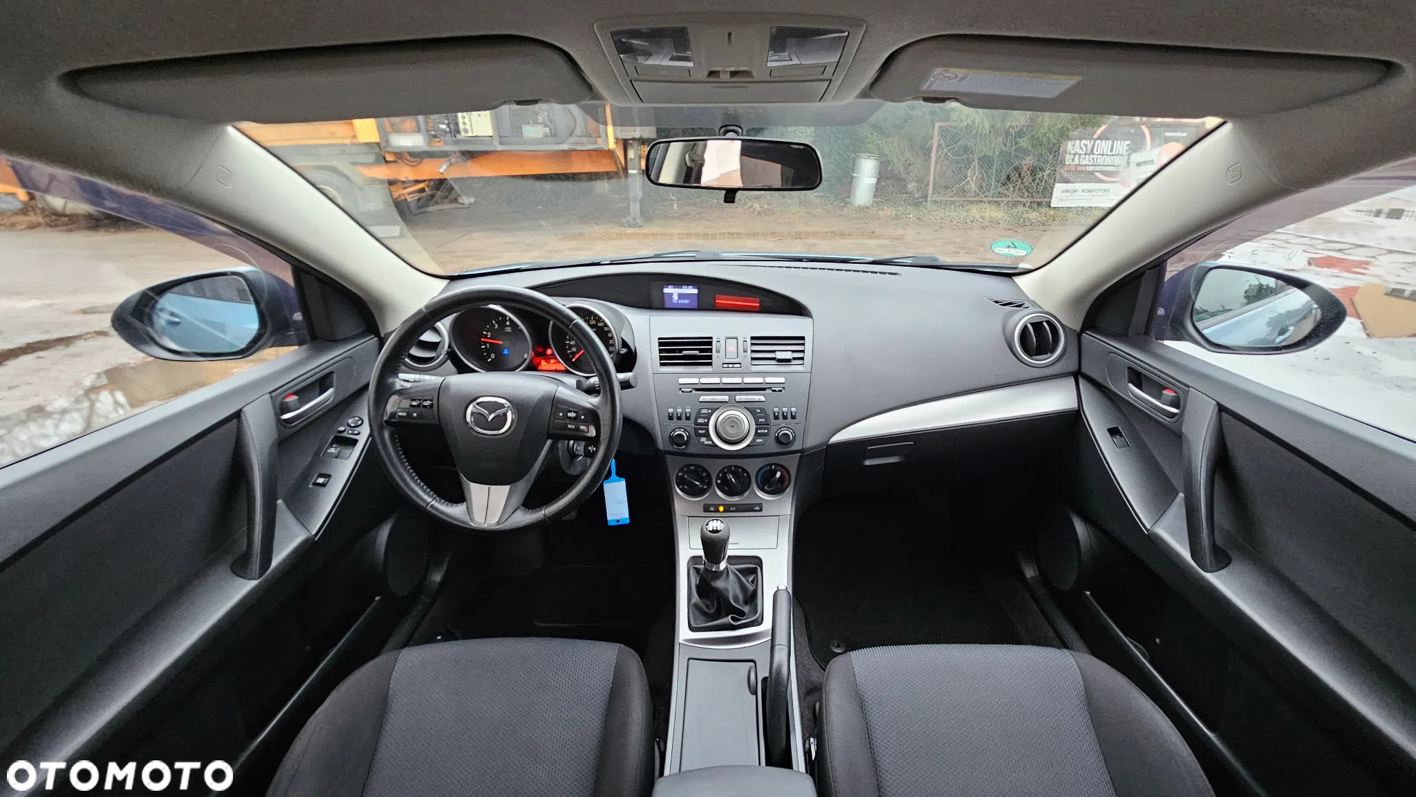 Mazda 3 - 15