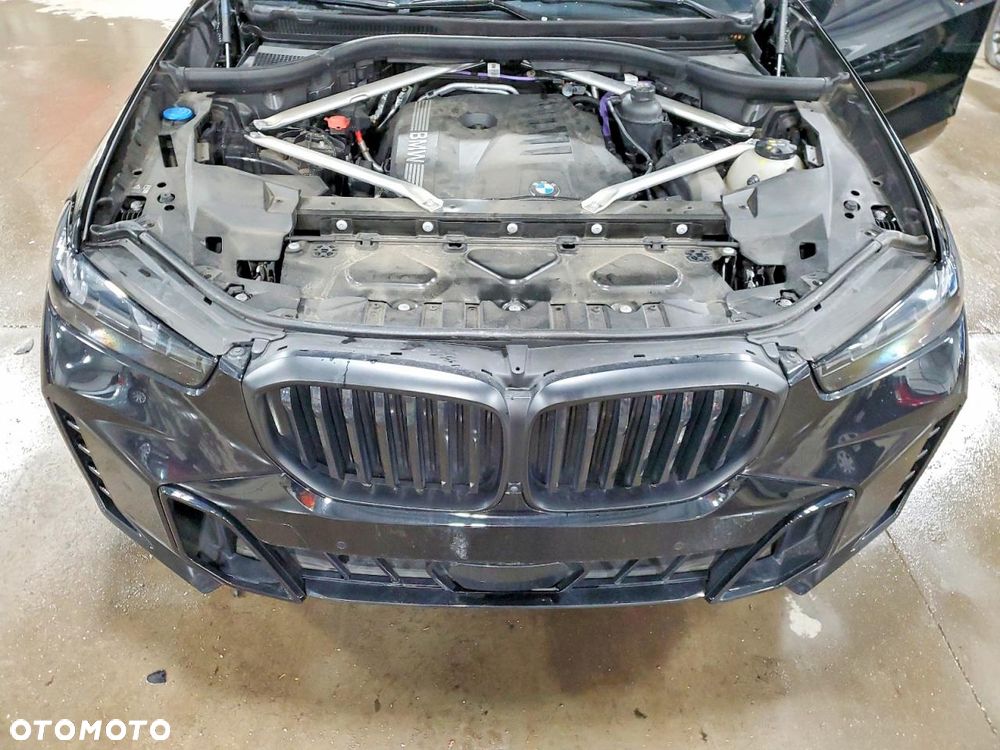 BMW X5 xDrive40i - 13