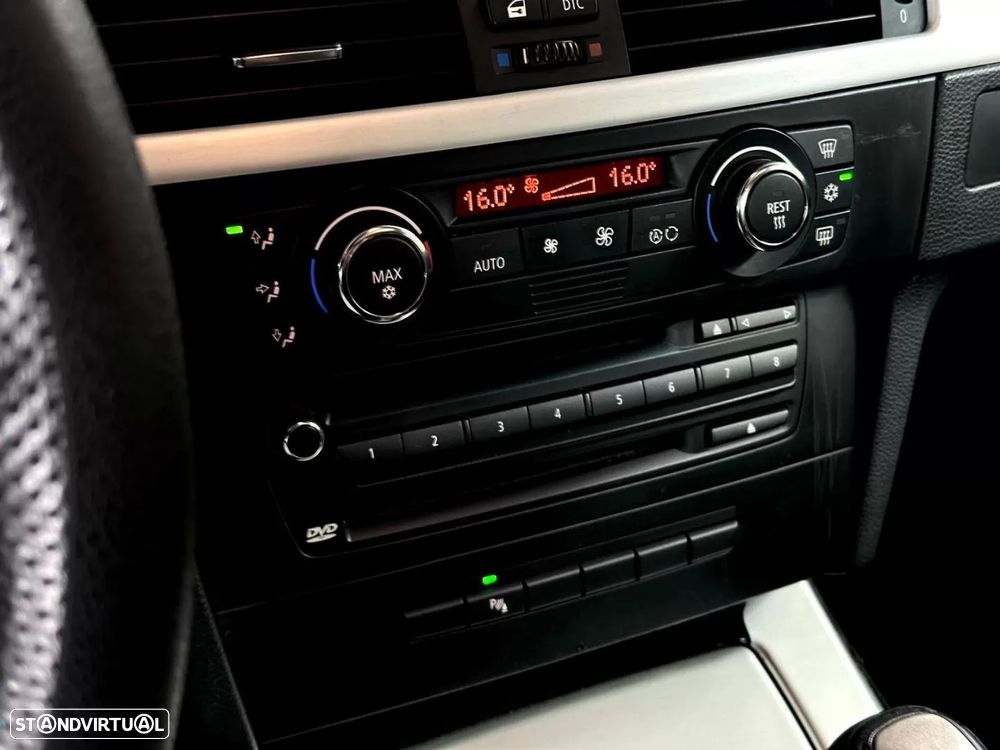 BMW 320 d Coupe Auto - 28