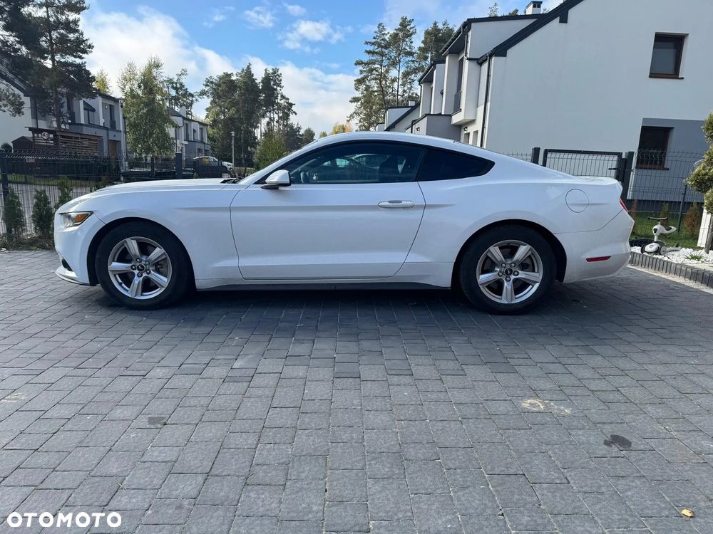 Ford Mustang - 6