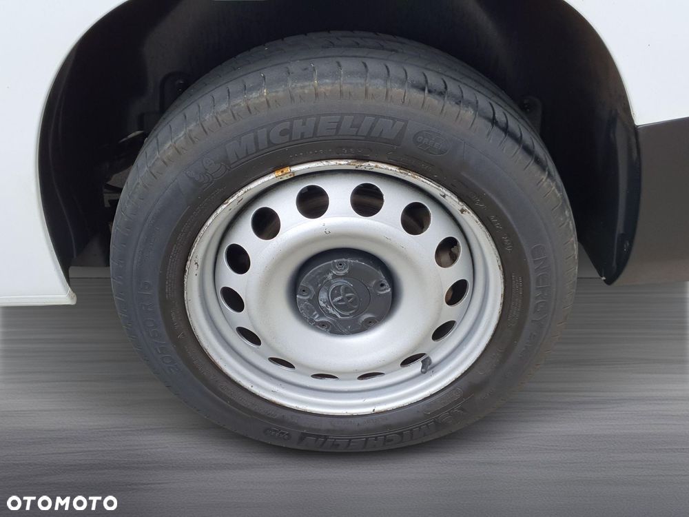 Toyota proace-city - 11