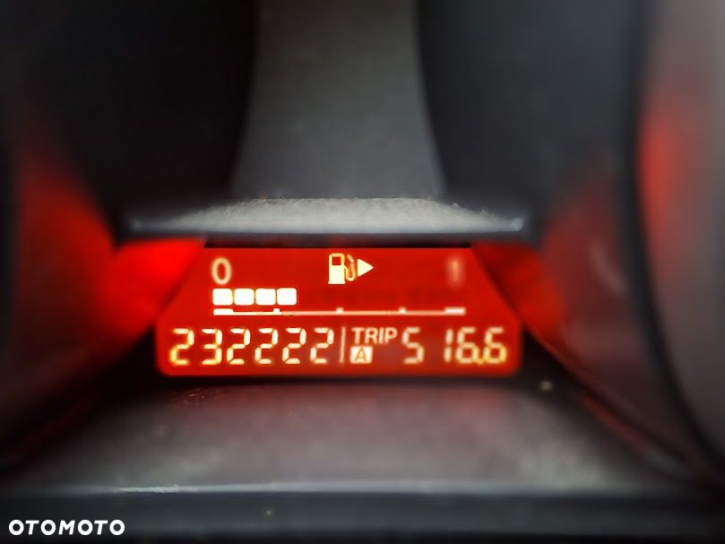 Mazda 3 1.6 CD Sport DPF Active - 27