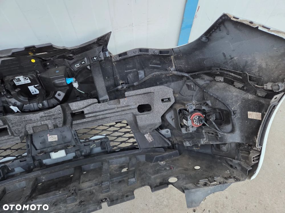 Zderzak przedni Renault Zoe LIFT PDC - 16
