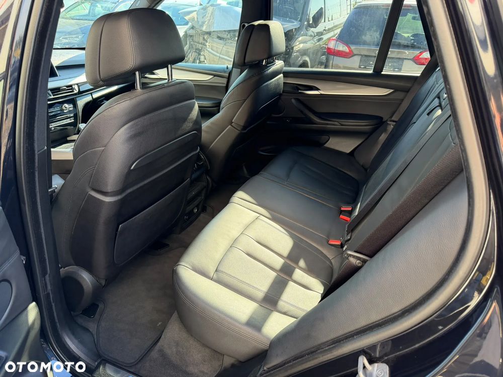 BMW X5 M M50d Sport-Aut - 9