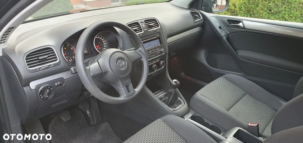 Volkswagen Golf - 30
