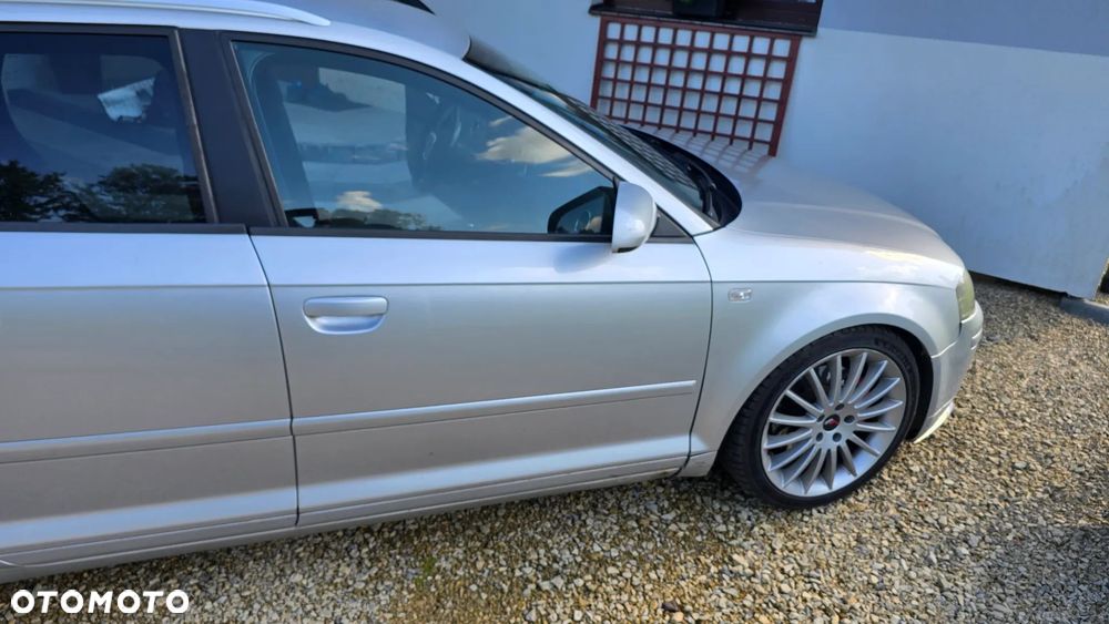 Audi A3 Sportback 2.0 TDI DPF Quattro Ambiente - 6