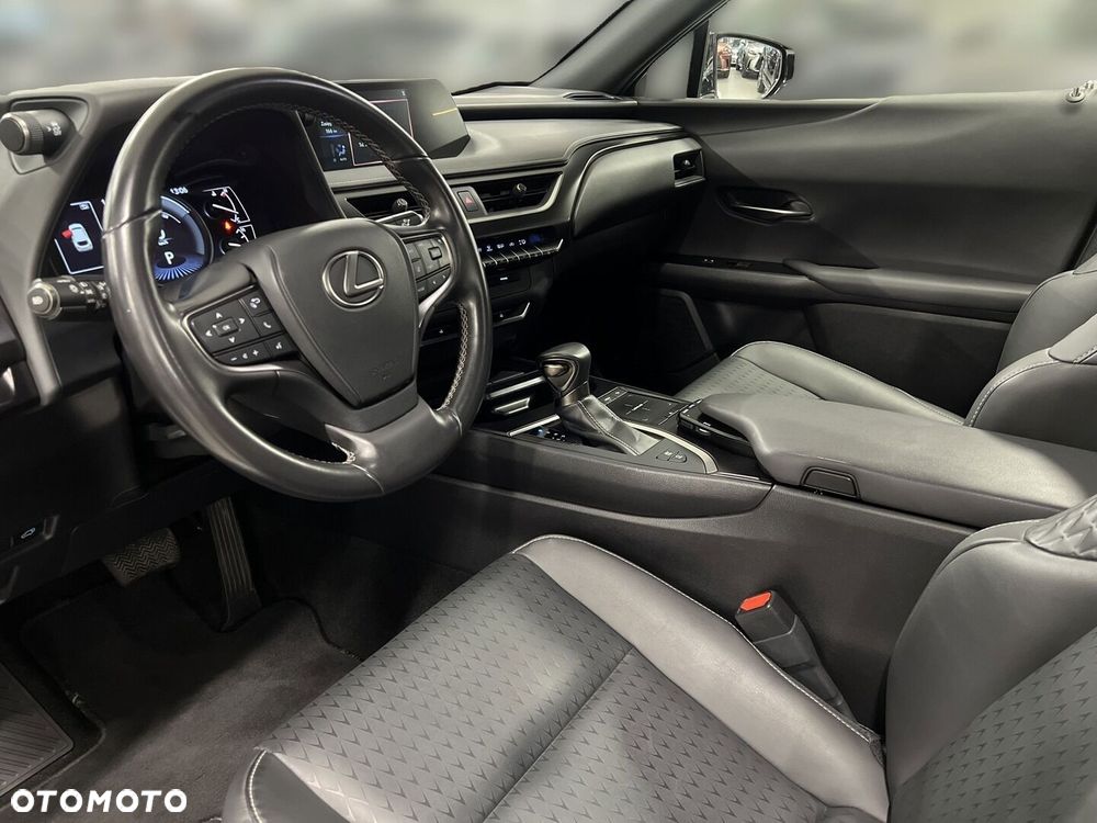 Lexus UX 250h GPF F Impression 2WD - 18