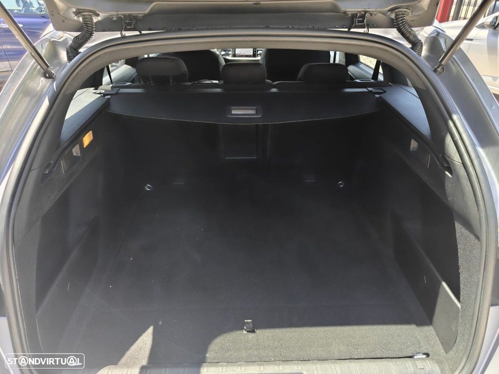 Peugeot 308 SW 1.5 BlueHDi GT EAT8 — fotografia 10
