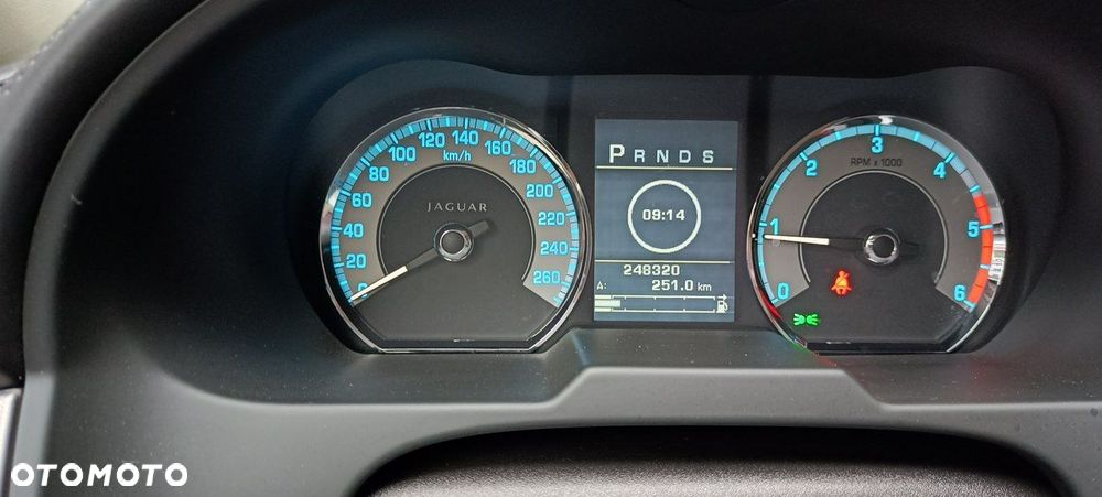 Jaguar XF 3.0 V6 D Luxury - 25