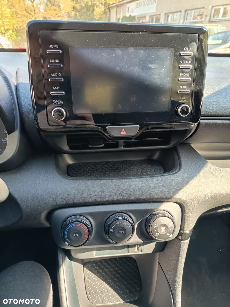 Toyota Yaris 1.0 Active - 10