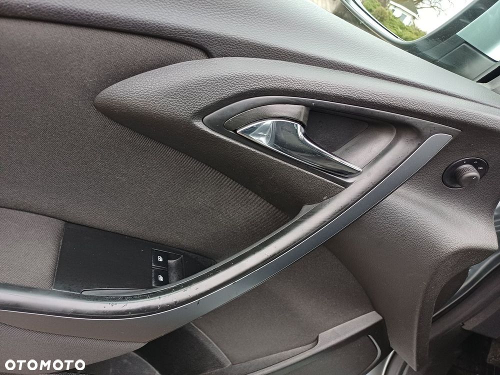 Opel Astra - 16