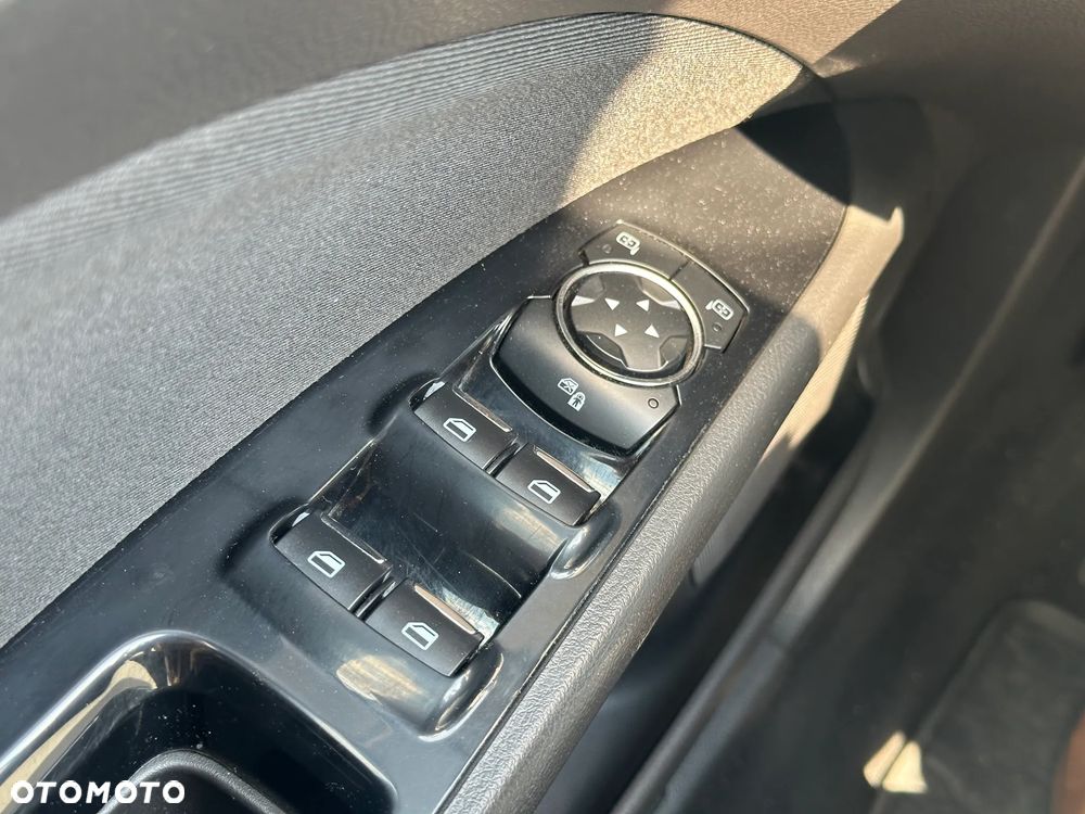 Ford Mondeo 1.5 EcoBoost Edition - 28