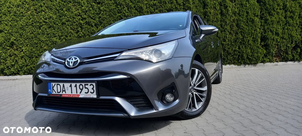 Toyota Avensis 1.8 Executive - 3