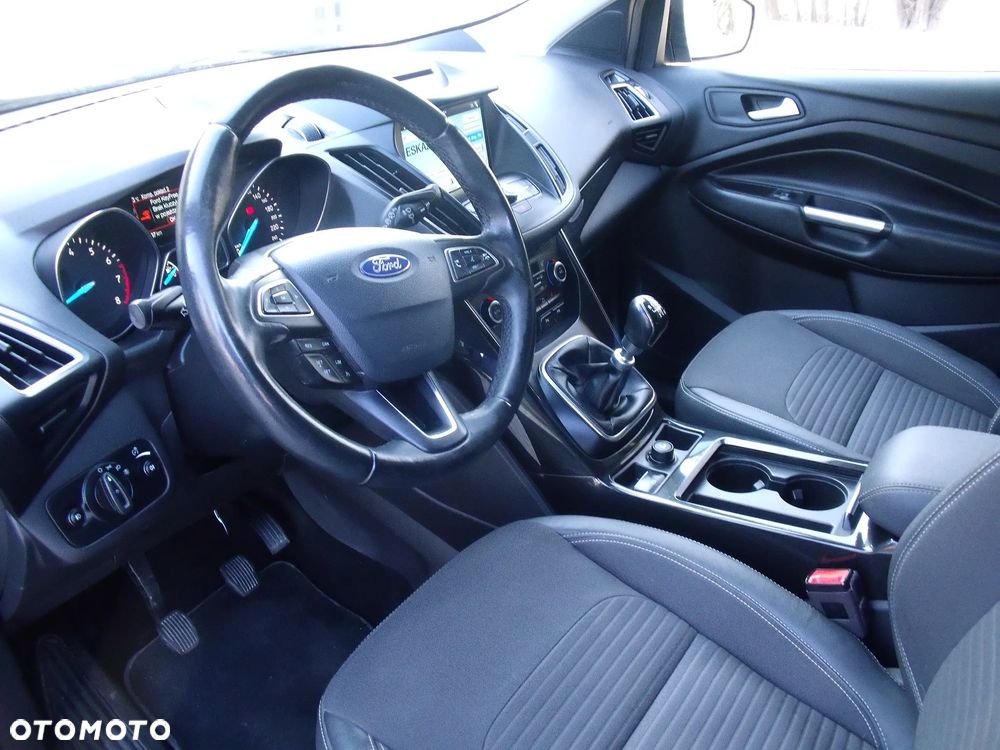 Ford Kuga 1.5 EcoBoost 2x4 Individual - 29