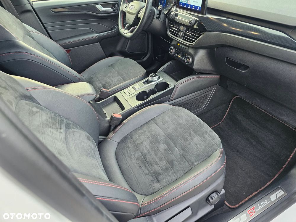 Ford Kuga - 22