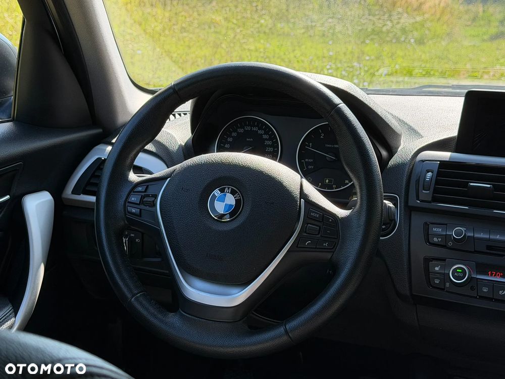 BMW Seria 1 125d - 22