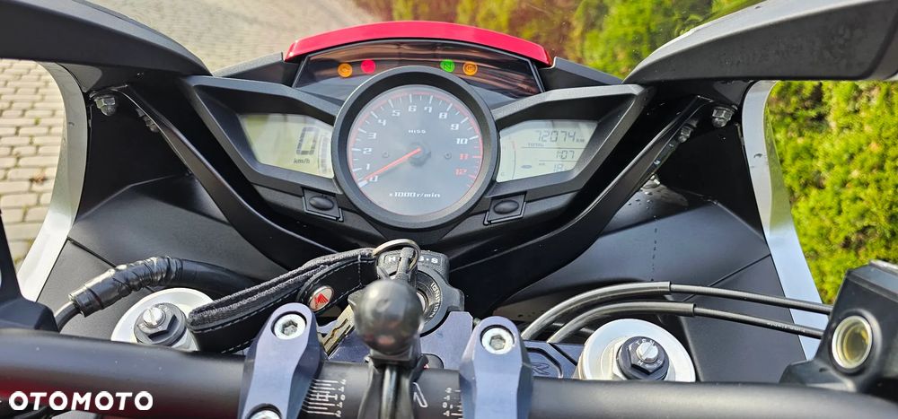 Honda VFR - 8