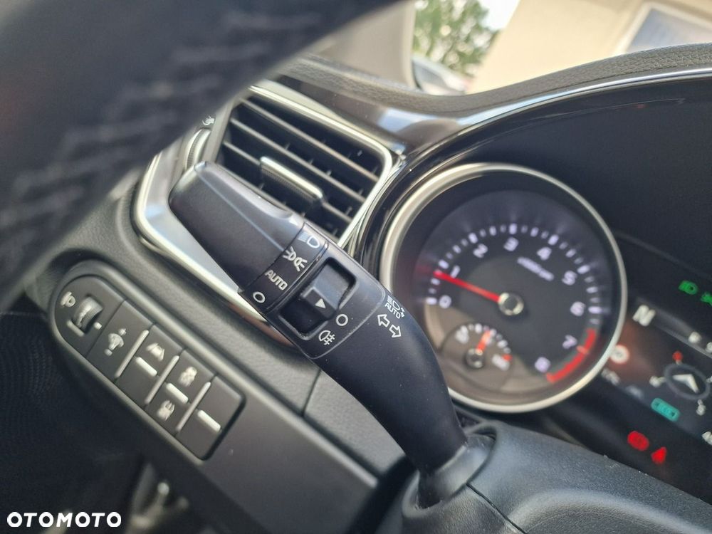 Kia XCeed 1.5 T-GDI Business Line - 36
