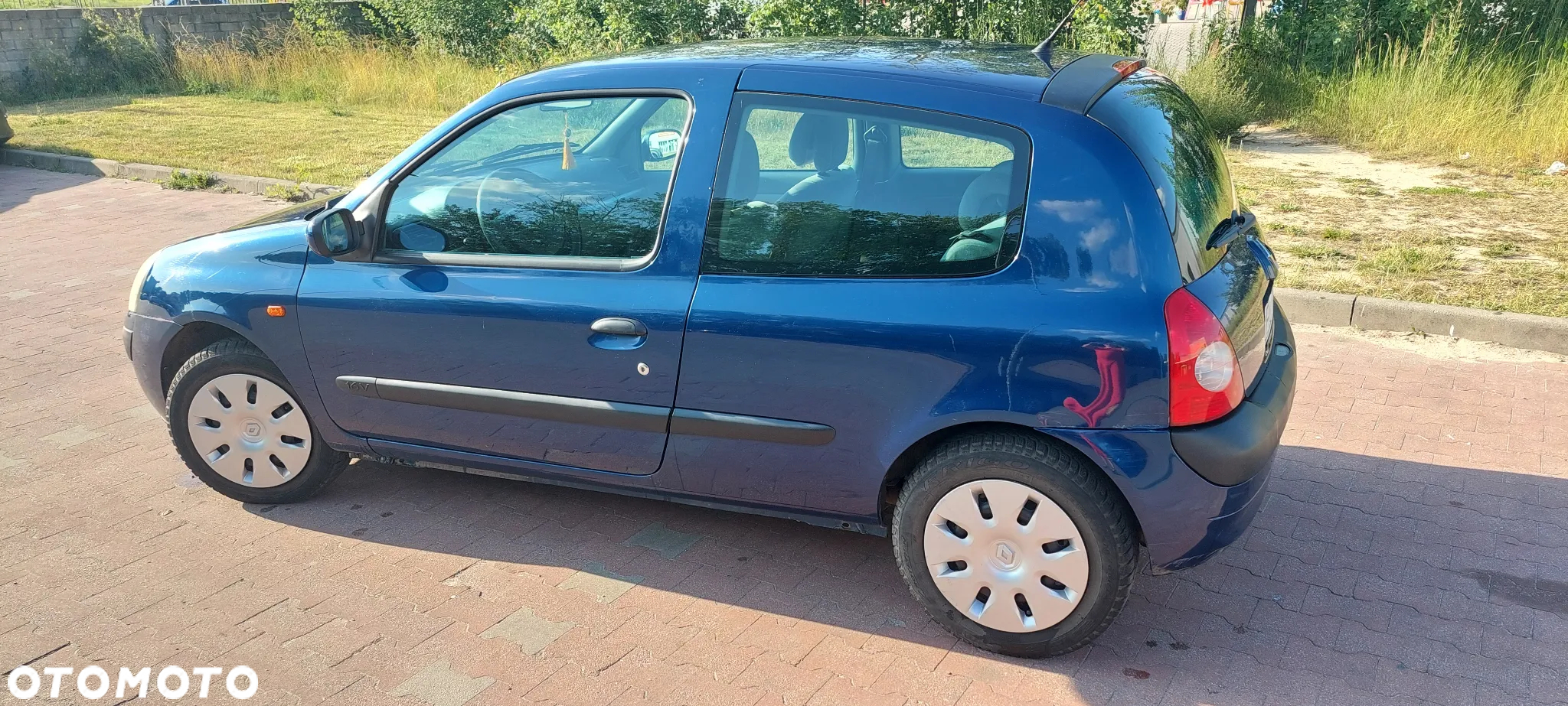 Renault Clio - 9