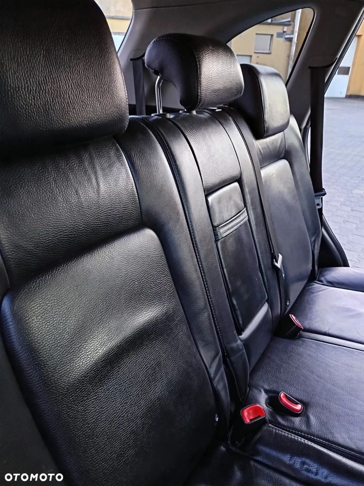Chevrolet Captiva 2.2 D LTZ - 19
