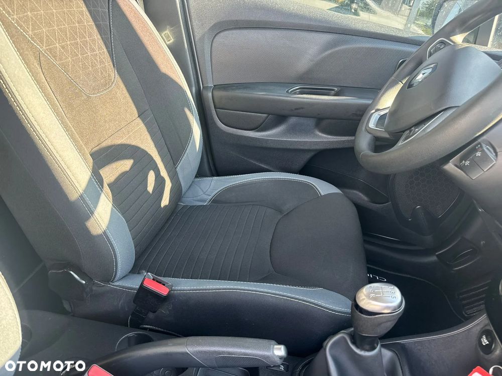 Renault Clio - 6